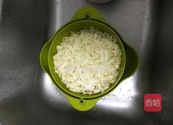 茄子肉糜焖面的做法图解2