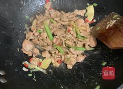 酸笋炒瘦肉的做法图解5