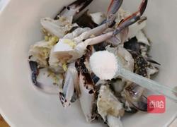咸蛋黄焗梭子蟹的做法图解3