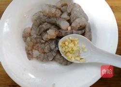 杏鲍菇虾仁的做法图解2