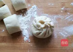 Illustration of how to make vegetarian buns 9