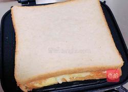 爆浆芝士虾仁三明治的做法图解13