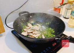 辣椒鸡蛋干的做法图解6