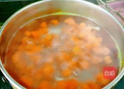 胡萝卜鲜虾面的做法图解5