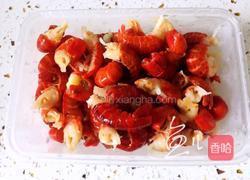 麻辣虾尾的做法图解1