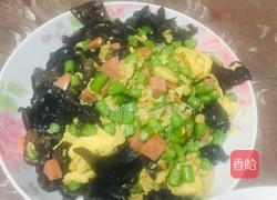 豇豆末鸡蛋木耳炒火腿肠的做法图解8