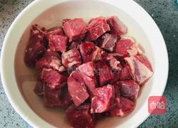 红烧牛肉这样做,好吃到停不下来!的做法图解2