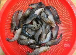 蒜姜吮指大虾的做法图解2