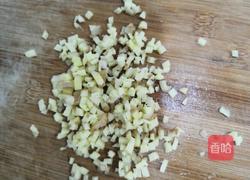 蒜姜吮指大虾的做法图解5