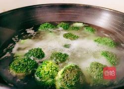 蛤蜊炒西兰花的做法图解4