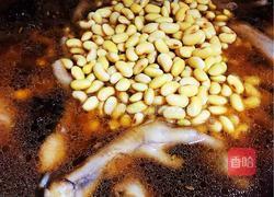 黄豆煲鸡脚的做法图解6