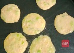 丝瓜鲜虾饼 (宝宝辅食)的做法图解12