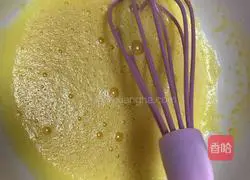 Illustration of how to make original chiffon cake 4