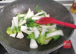 墨鱼丸小油菜豆腐菜的做法图解5