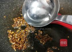 蒜蓉粉丝蒸花甲的做法图解5