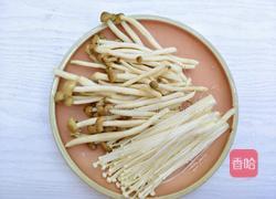 椒盐金针菇的做法图解1