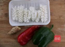 双椒墨鱼花的做法图解1