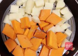 奶油南瓜虾仁浓汤的做法图解6