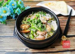 砂锅花甲米线的做法图解11