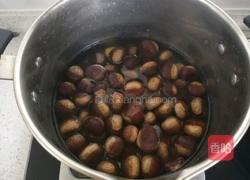 鲜虾烧板栗的做法图解3