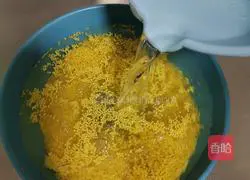 Illustration of how to make millet and shrimp porridge 2