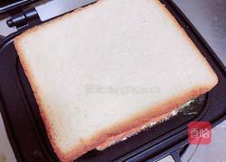 爆浆芝士蟹肉三明治(5分钟快手餐)的做法图解7