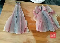 香煎鲅鱼丸的做法图解1