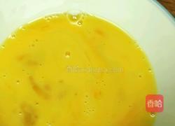 洋葱青椒炒鸡蛋的做法图解2