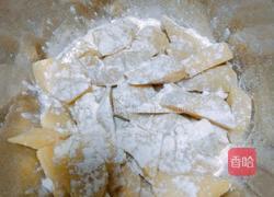 拔丝地瓜的做法图解1