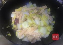 娃娃菜腐竹烧丸子的做法图解7
