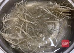 白菜猪肉炖粉条的做法图解2