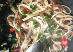 肉炒百页皮的做法图解5