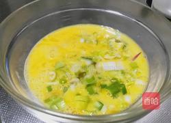小葱花炒鸡蛋的做法图解2