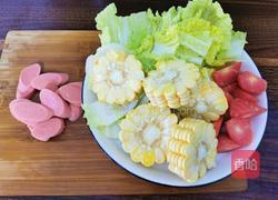 白菜玉米清脂养颜汤的做法图解1