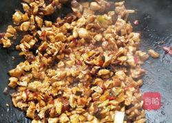 香菇炸酱面的做法图解3