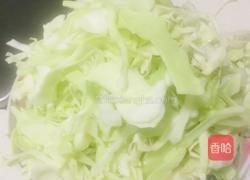 虾仁包菜炒粉丝的做法图解1