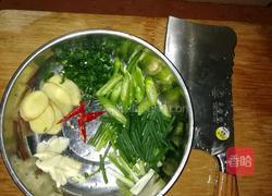 香菇片炒鸡肉的做法图解5