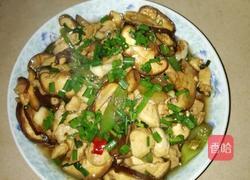 香菇片炒鸡肉的做法图解9