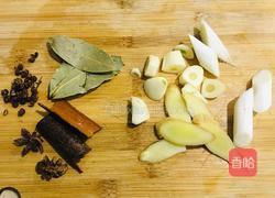 小鸡炖蘑菇的做法图解2