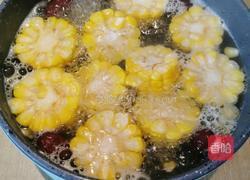 姜枣玉米菌汤的做法图解4