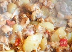 土豆炖鸡块的做法图解10