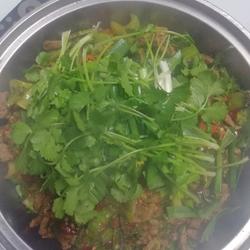 青菜牛肉干锅的做法[图]