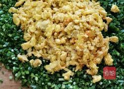 韭菜锅巴鸡蛋饺子的做法图解3