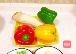 杏鲍菇炒彩椒的做法图解1