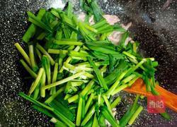 肉丝炒韭菜豆皮丝的做法图解6