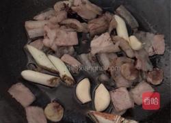 猪肉白菜土豆炖粉条的做法图解9