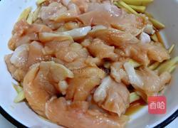 香煎鸡胸肉的做法图解1