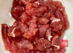 黑胡椒牛肉意面的做法图解1