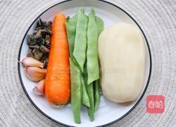 荷塘小炒的做法图解1