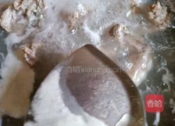 胡萝卜山药排骨汤的做法图解3